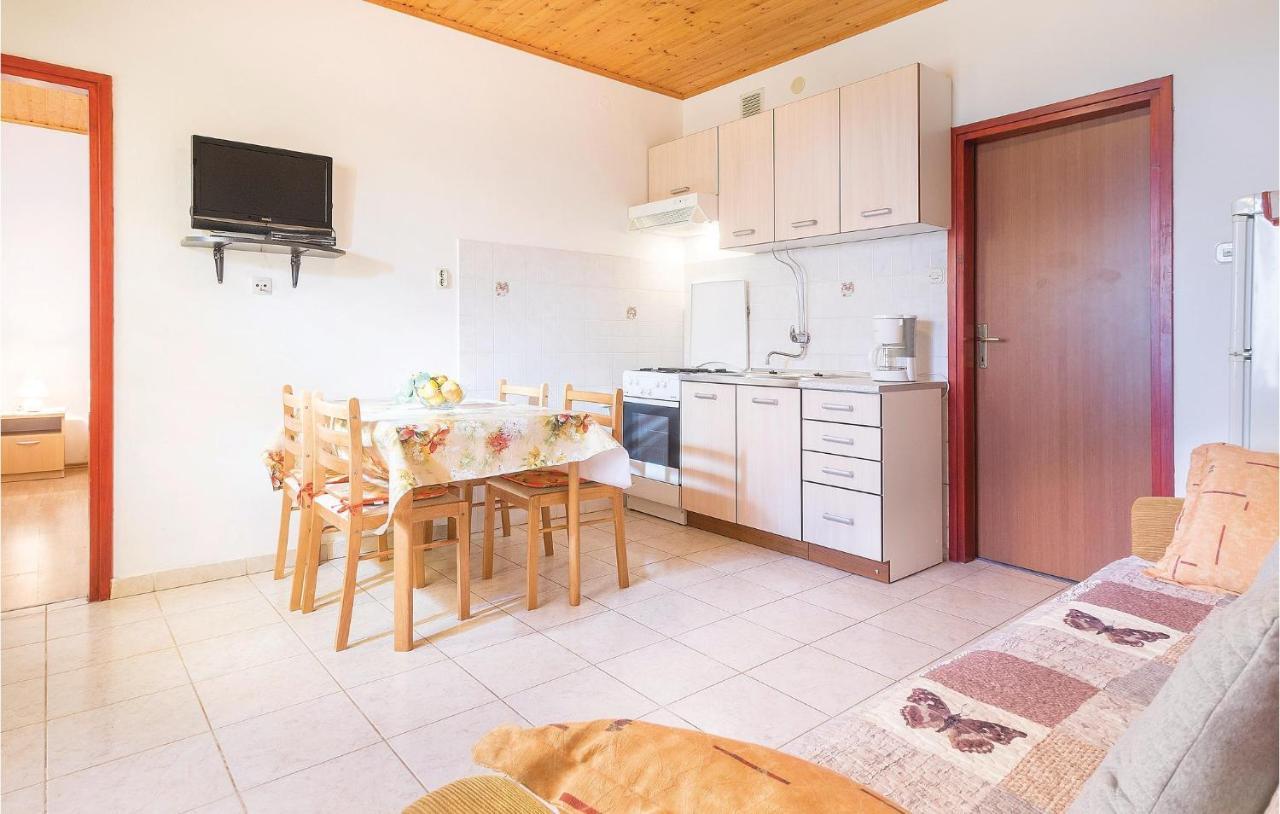 Awesome Apartment In Pula With Wifi Exterior photo