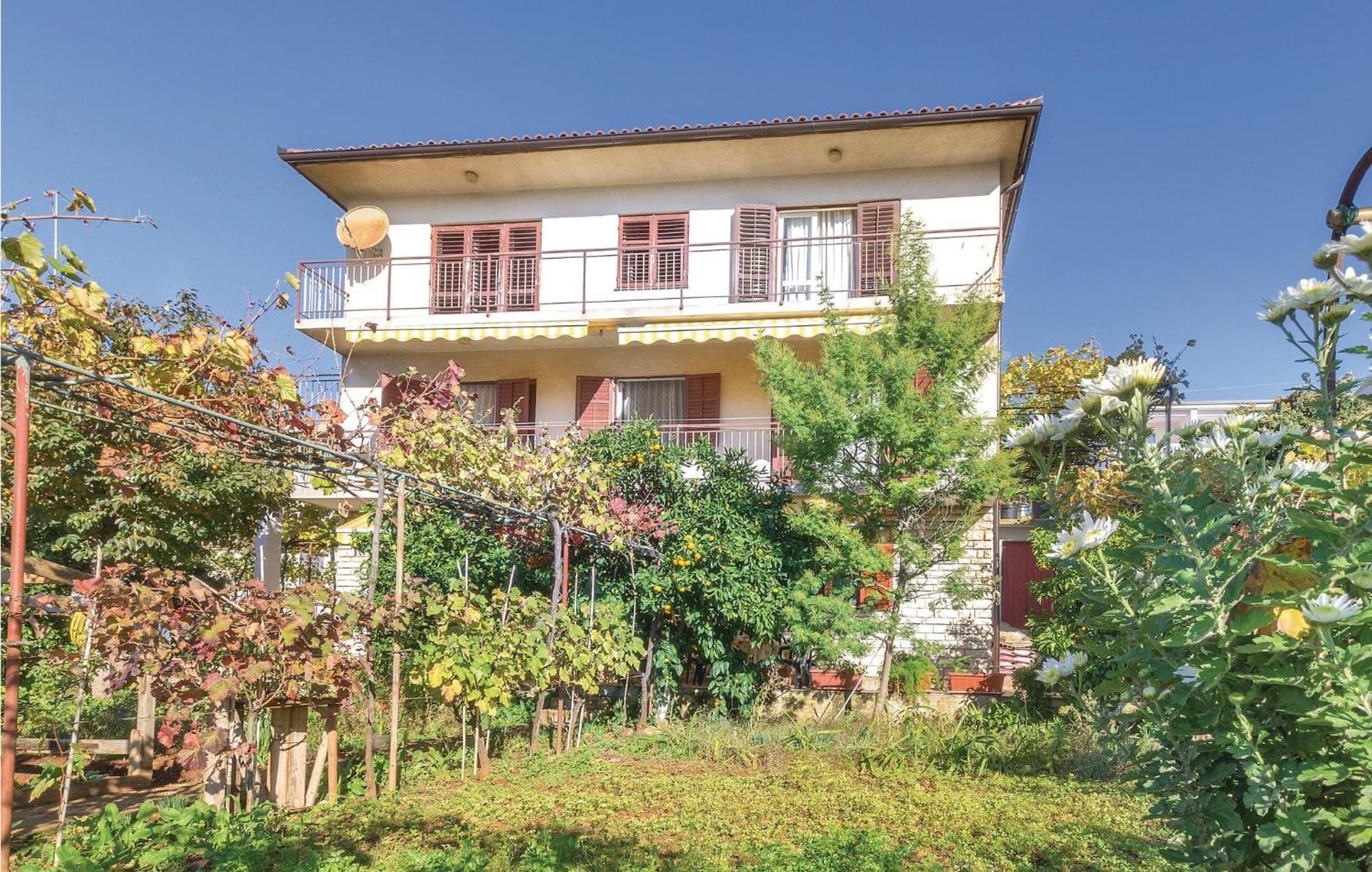 Awesome Apartment In Pula With Wifi Exterior photo